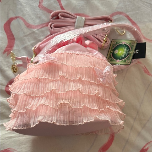 Wicked Ruffled Butterfly Purse - Picture 2 of 2